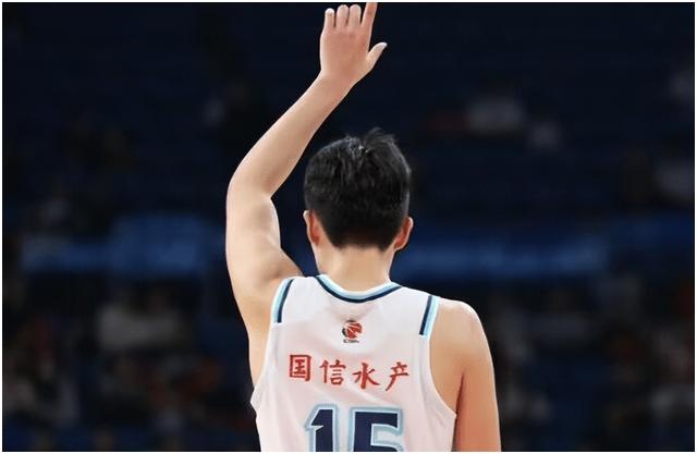 德国杯赛程吃紧；深圳男篮国际比赛日单刀错失；球迷炸锅；医务组通报恢复(德国杯赛程时间表格下载)